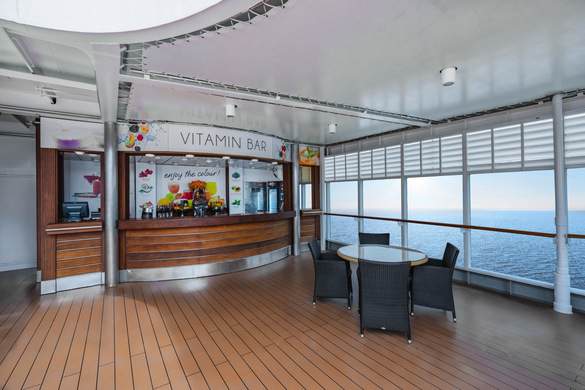 MSC Cruises MSC Sinfonia Vitamin Bar ©MSC Rights - Ivan Sarfatti.jpg